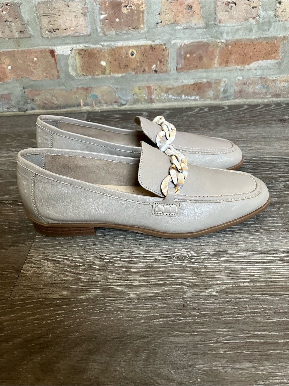 Clarks Women's Sarafyna Iris Loafers - Picture 1 of 17